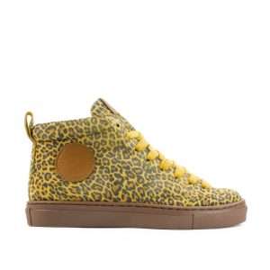 Esme 9371 Cheeta Pistil